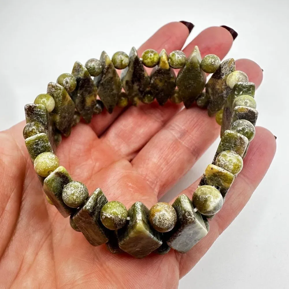 Genuine Connemara Irish marble diamond cut stretch bracelet!